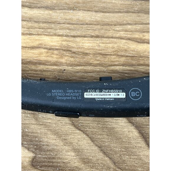 LG TONE INFINIM Bluetooth Stereo Headset (HBS-910) Harman/Kardon - Picture 6 of 6